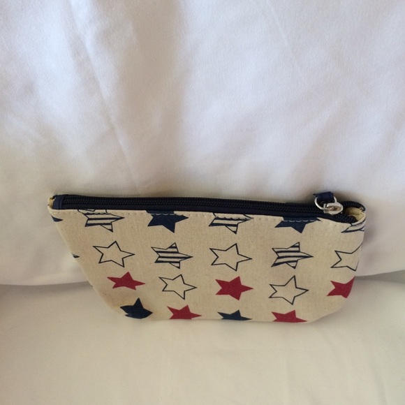 💙Cute Multi-Color Stars Cosmetic Bag💙 - Picture 6 of 10